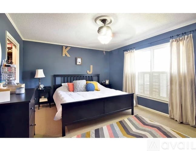 Albany House: 2401 Pheasant Drive