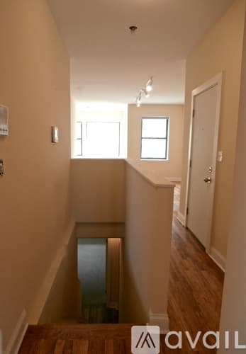 Chicago Apartment: 3216 W Argyle St