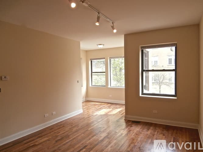 Chicago Apartment: 3216 W Argyle St