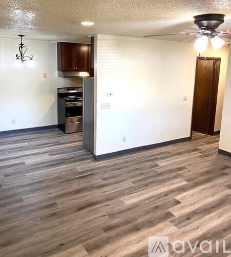 Fairfax Apartment: 22 1st St NW