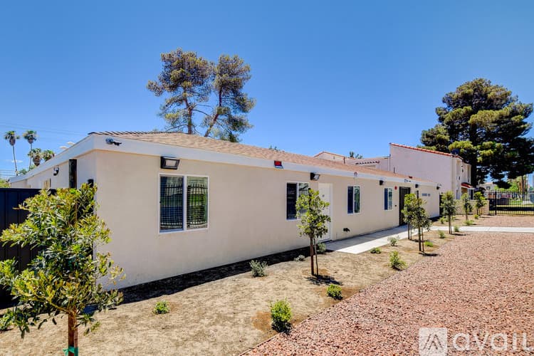 Las Vegas Apartment: 405 South 10th Street