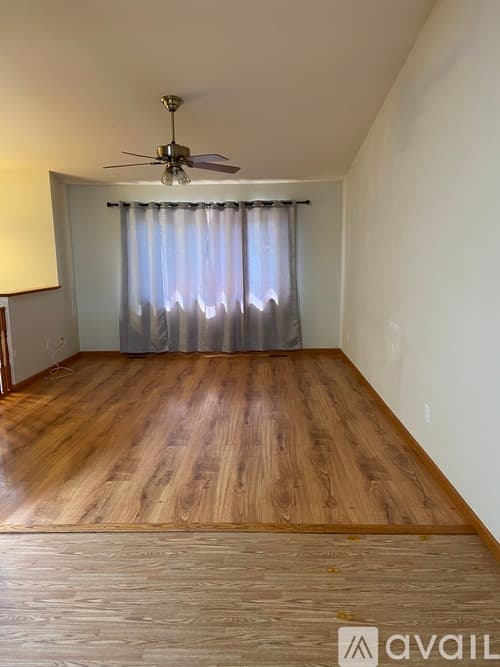 Cedar Lake House: 14218 Windsor St