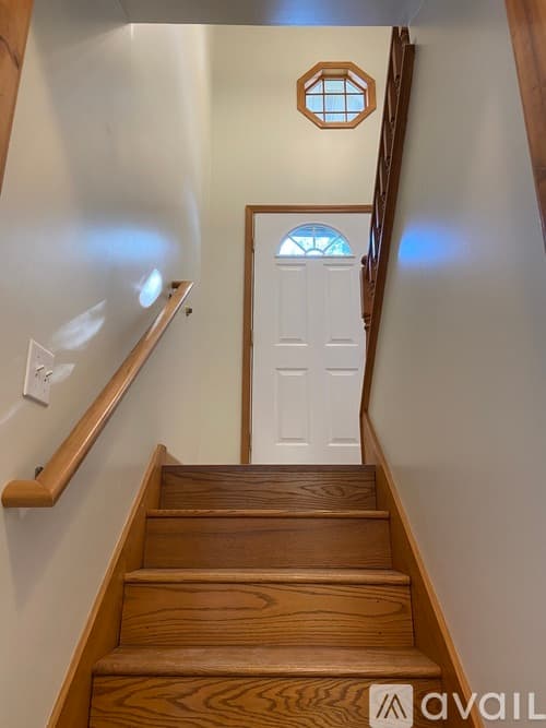 Cedar Lake House: 14218 Windsor St