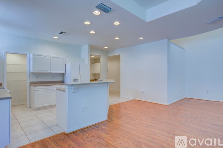 Clearwater House: 1816 Bayshore Way