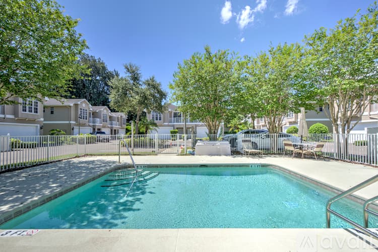 Clearwater House: 1816 Bayshore Way