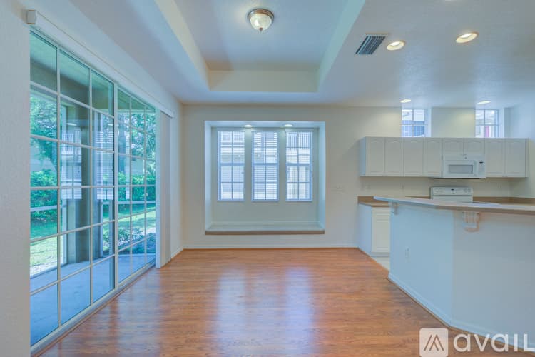 Clearwater House: 1816 Bayshore Way
