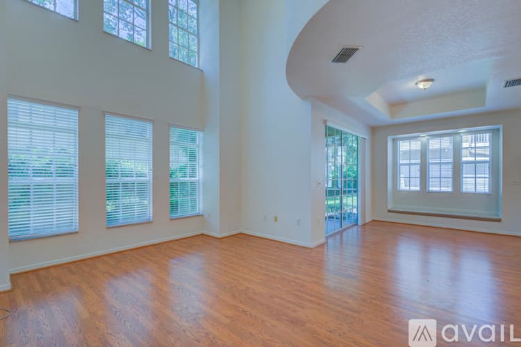 Clearwater House: 1816 Bayshore Way