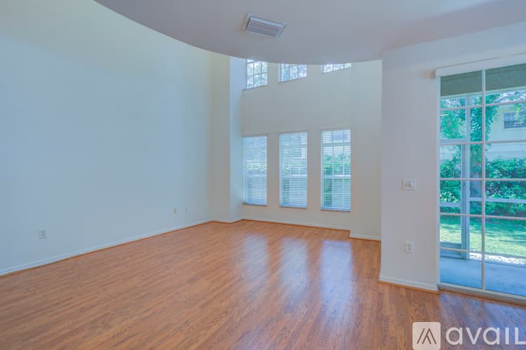 Clearwater House: 1816 Bayshore Way