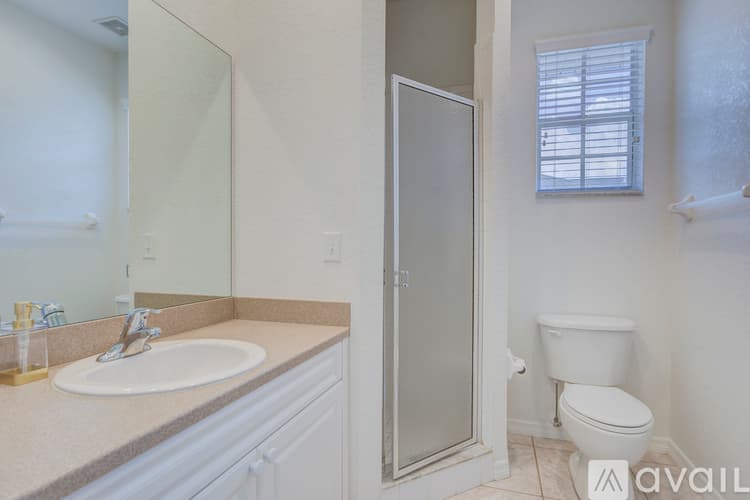 Clearwater House: 1816 Bayshore Way