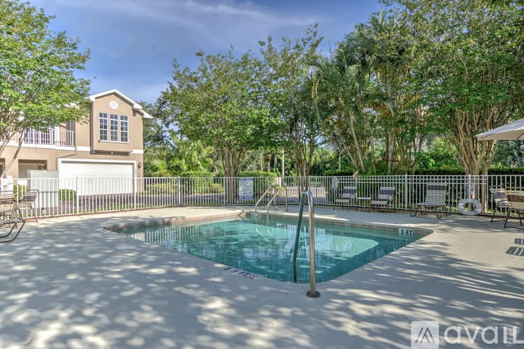 Clearwater House: 1816 Bayshore Way