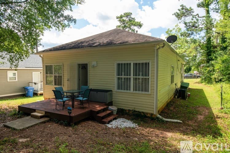 Atlanta Apartment: 1140 Moreland Dr SE