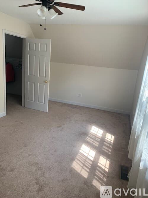 Greenville House: 297 Woodlark Street