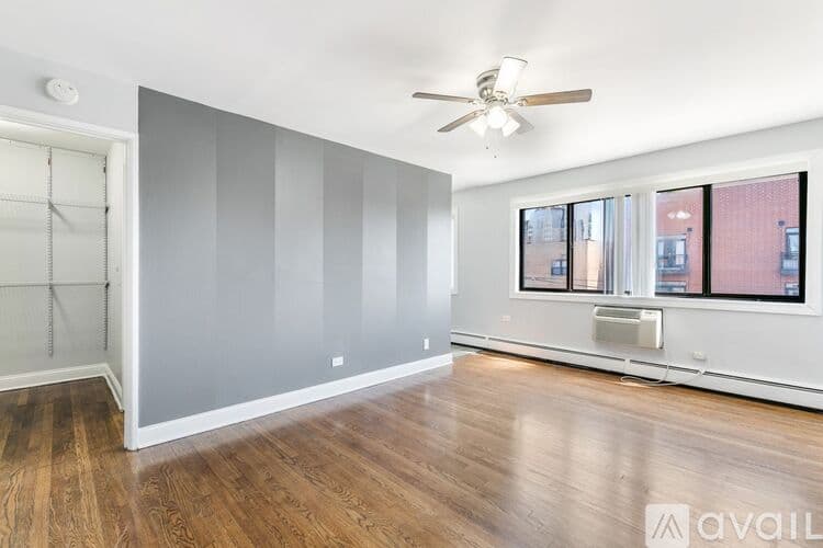 Chicago Apartment: 6021 N Winthrop Ave