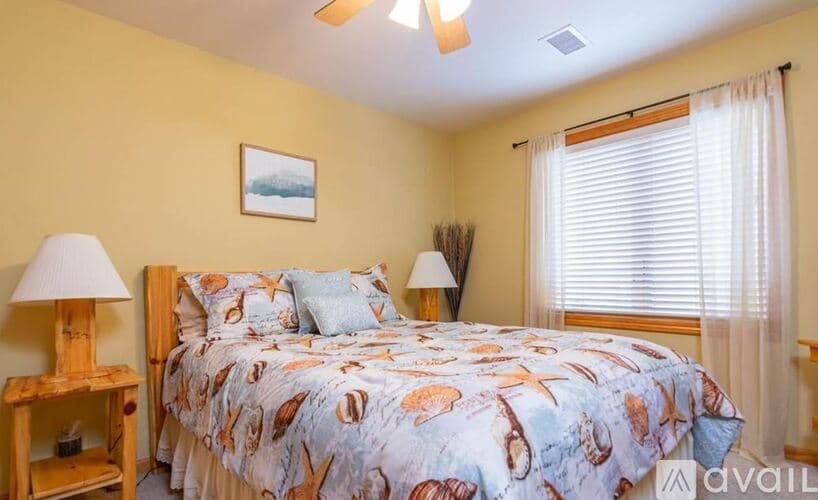 Arkdale Condo: 1833 4 E 20th Ct Unit 1804