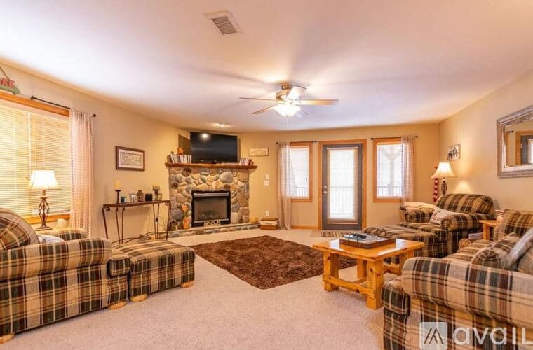 Arkdale Condo: 1833 4 E 20th Ct Unit 1804