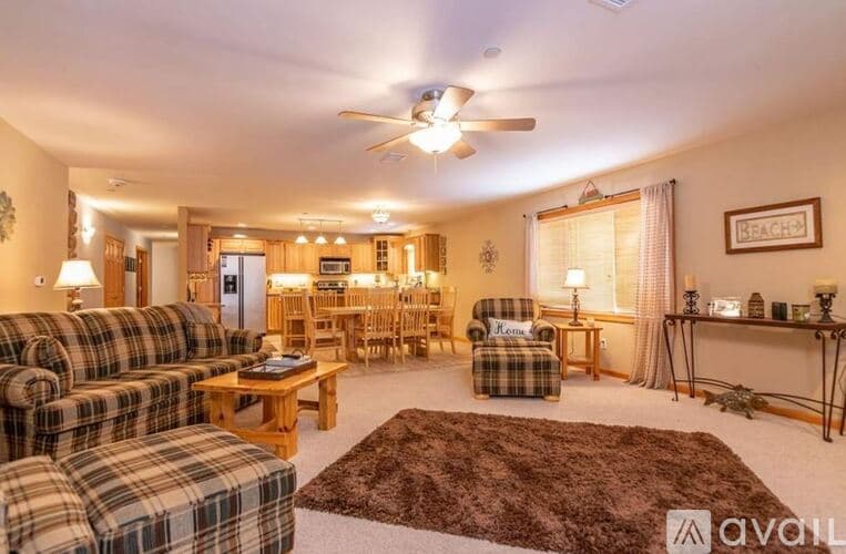 Arkdale Condo: 1833 4 E 20th Ct Unit 1804