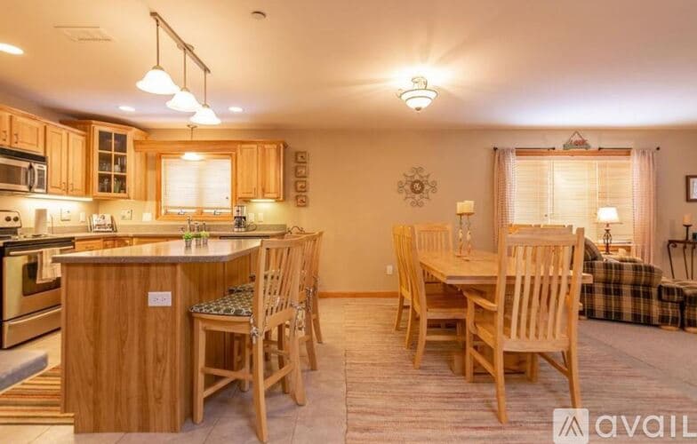 Arkdale Condo: 1833 4 E 20th Ct Unit 1804
