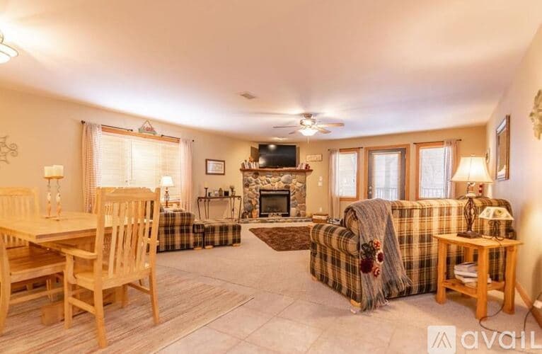 Arkdale Condo: 1833 4 E 20th Ct Unit 1804