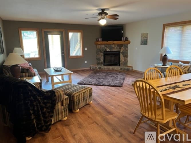 Arkdale Apartment: 1828 6 Parkland Dr