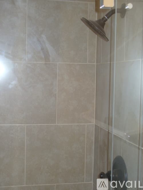 Dublin House: 2105 Selbourne Ct