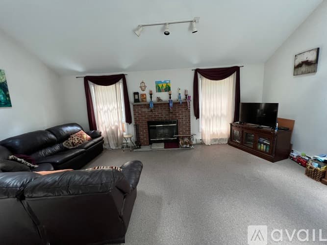 Dingmans Ferry House: 368 Wild Acres Dr
