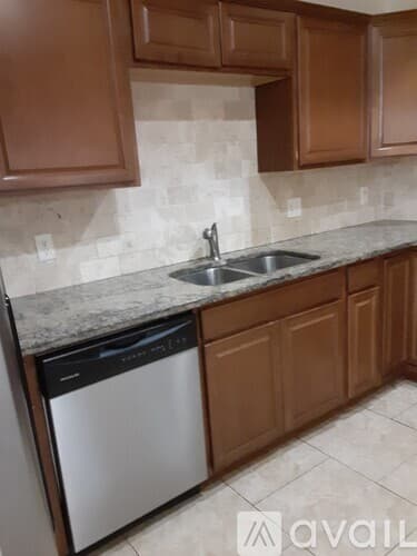 Oldsmar House: 63 Emerald Bay Dr
