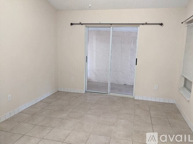 Oldsmar House: 63 Emerald Bay Dr