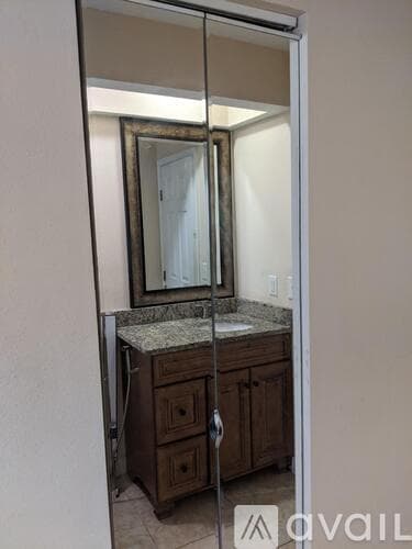 Oldsmar House: 63 Emerald Bay Dr