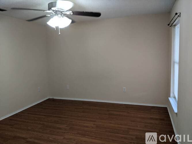 Oldsmar House: 63 Emerald Bay Dr