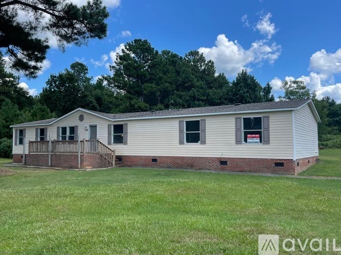 Belton House: 104 Wild Fox Trail
