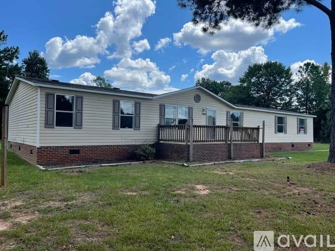Belton House: 104 Wild Fox Trail