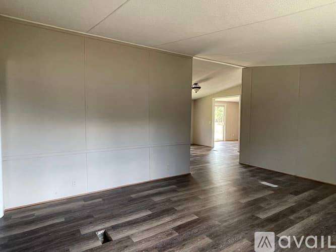 Belton House: 104 Wild Fox Trail