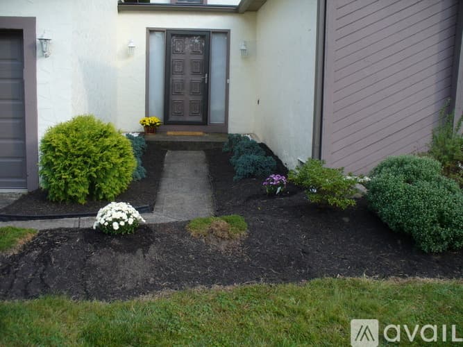 Dublin House: 2105 Selbourne Ct
