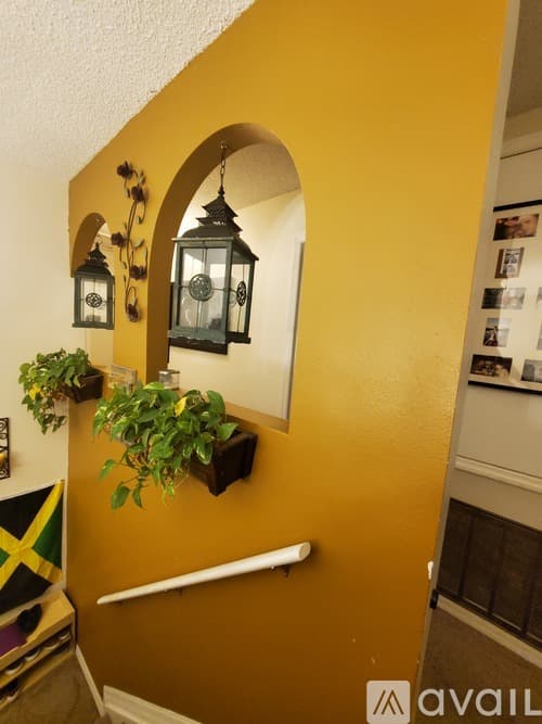 Palm Bay House: 275 Krefeld Road NW