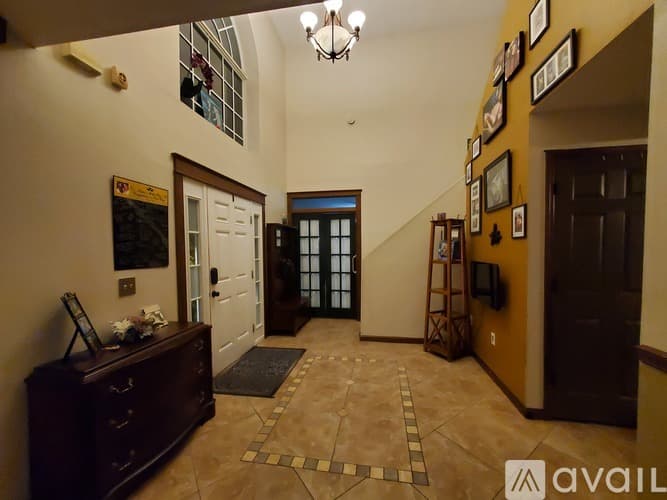 Palm Bay House: 275 Krefeld Road NW