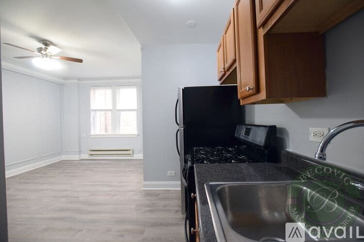 Chicago Apartment: 5860 N Kenmore Ave