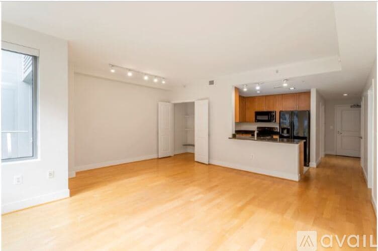 Washington Condo: 4101 Albemarle Street Northwest