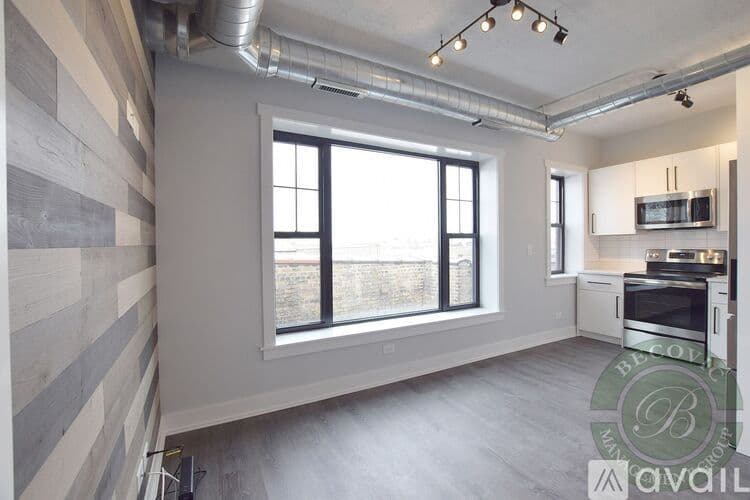 Chicago Apartment: 7645 N Sheridan Rd