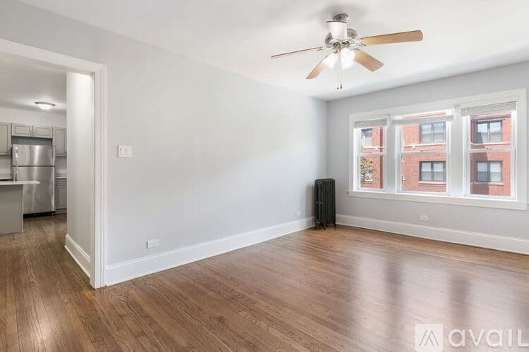 Chicago Apartment: 1611 W Juneway Terrace