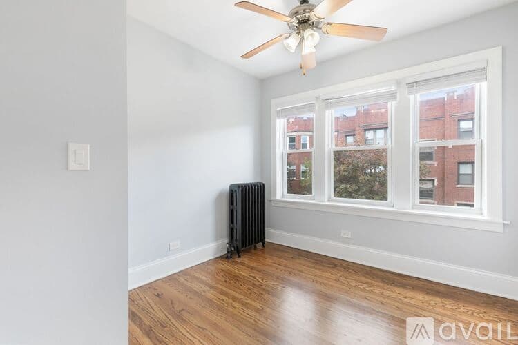 Chicago Apartment: 1611 W Juneway Terrace