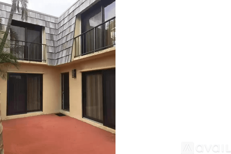 Lake Worth Townhome: 2391 Waterside Dr
