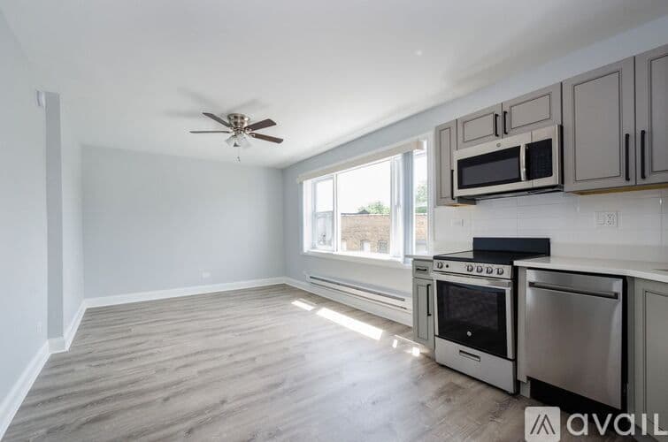 Chicago Apartment: 7710 N Sheridan Rd
