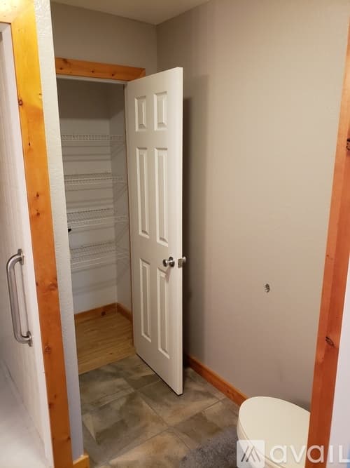 Harriman House: 635 Russell Ave