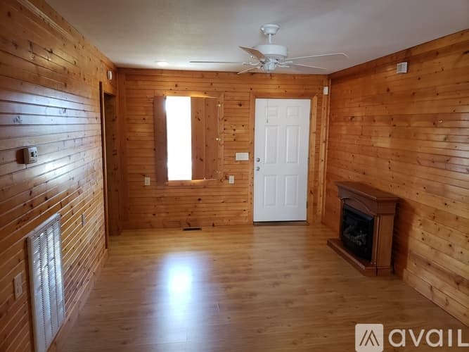 Harriman House: 635 Russell Ave