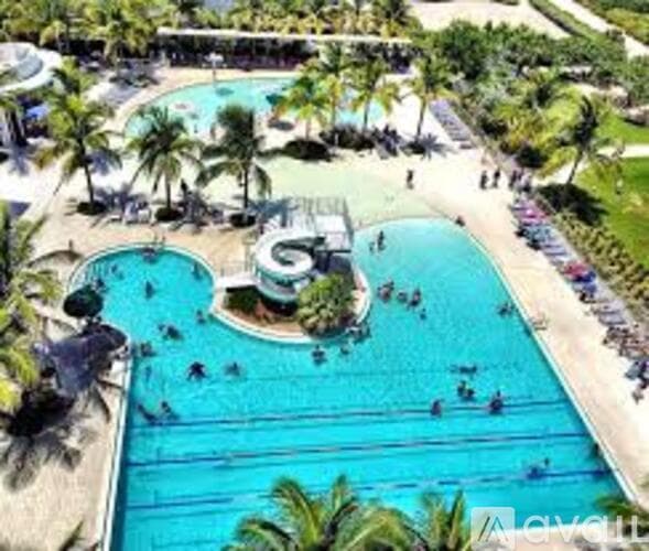Surfside Apartment: 9056 Collins Ave