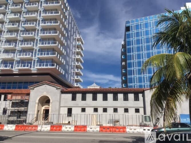 Surfside Apartment: 9056 Collins Ave