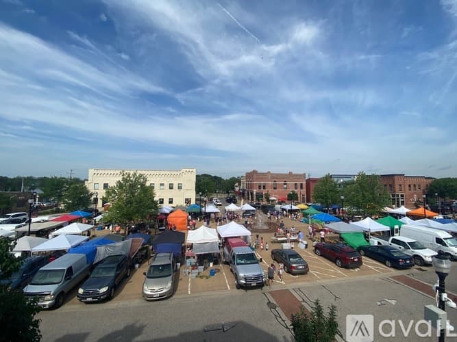 Stevens Point Apartment: 913 Main Street