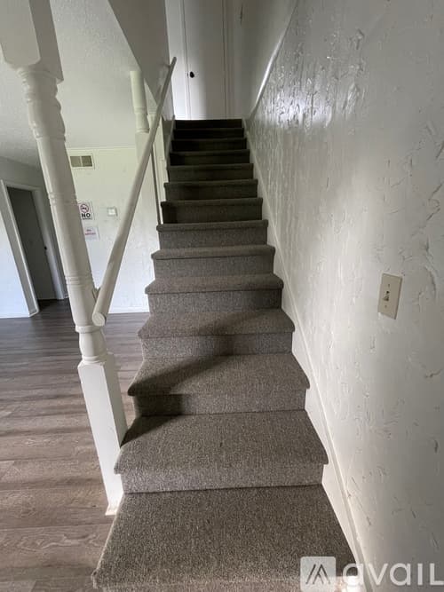 Trenton Apartment: 76 Glenbrook Dr