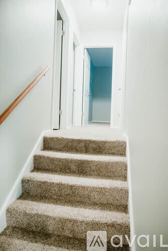 Jacksonville House: 19 Del Tara Dr