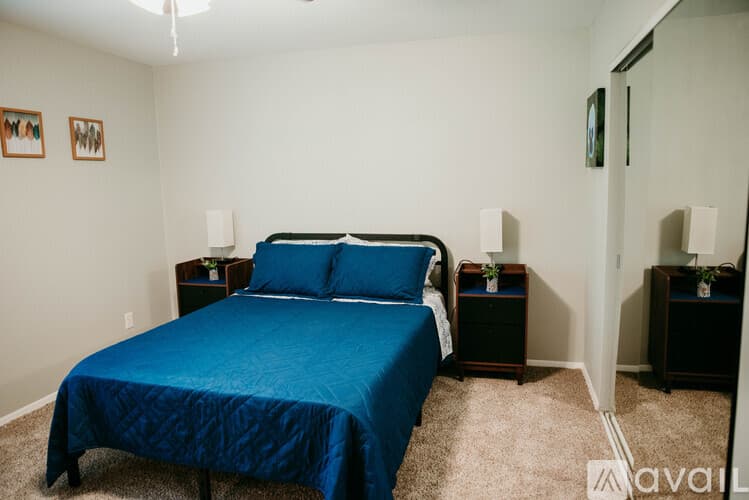Jacksonville House: 19 Del Tara Dr